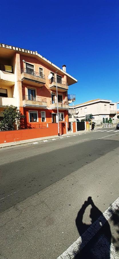 Отель La Via Del Mare Ористано Экстерьер фото